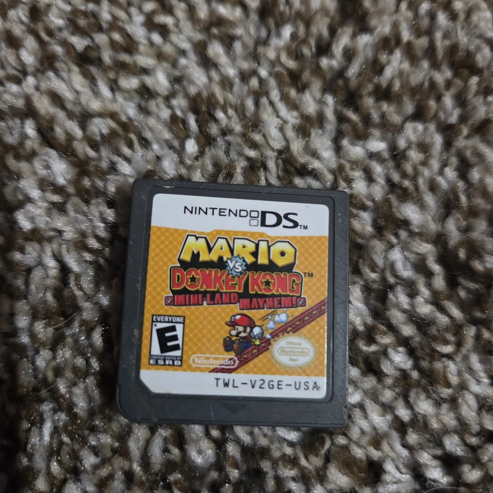 Mario vs Donkey Kong Mini-Land Mayhem Game For Nintendo DS